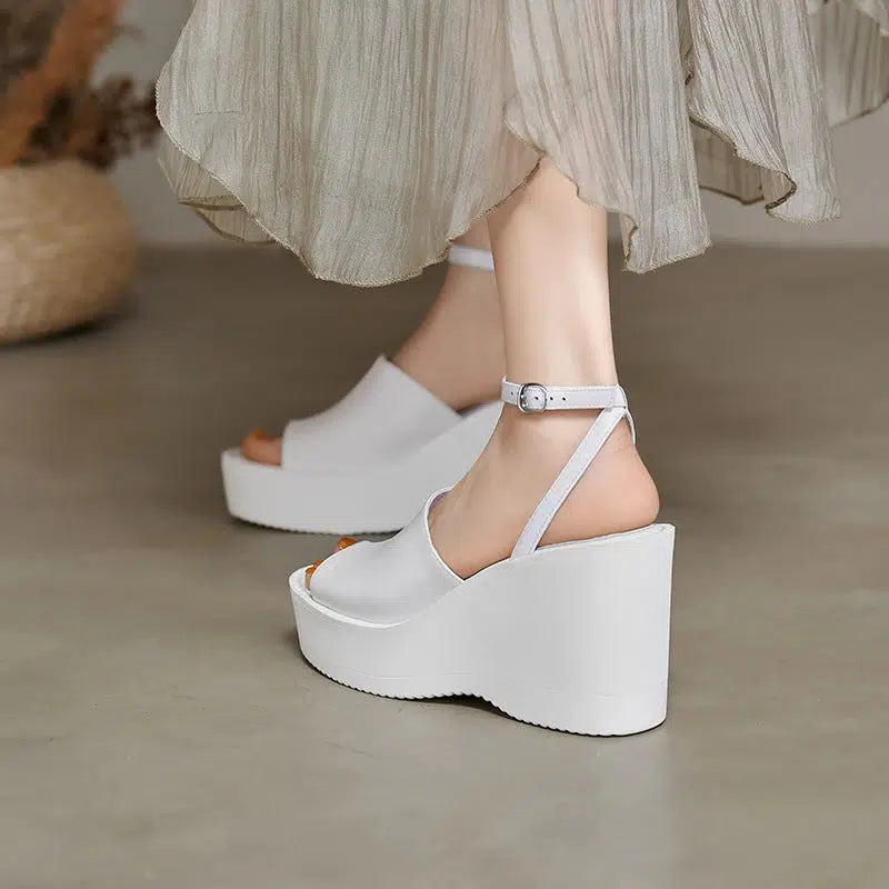 Chaussure compensée chic Le Old Money